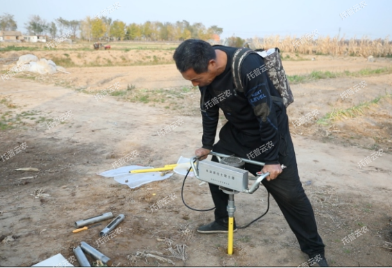 電動原位土取土器 電動原位土取土器